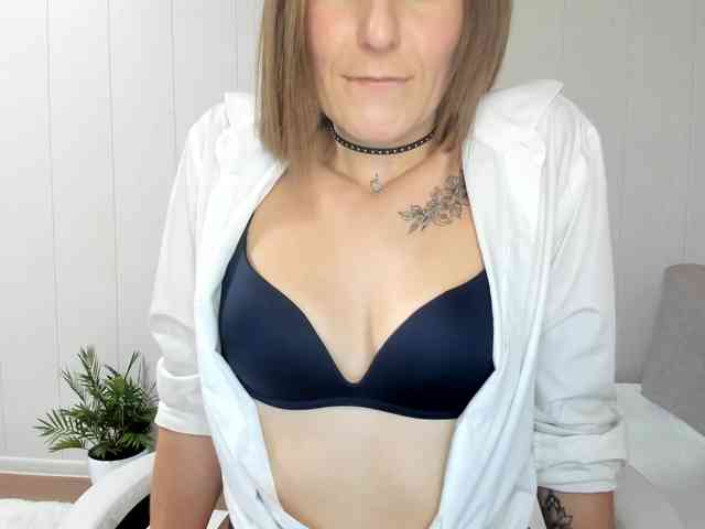 Kiza9 Live Webcam on BongaCams