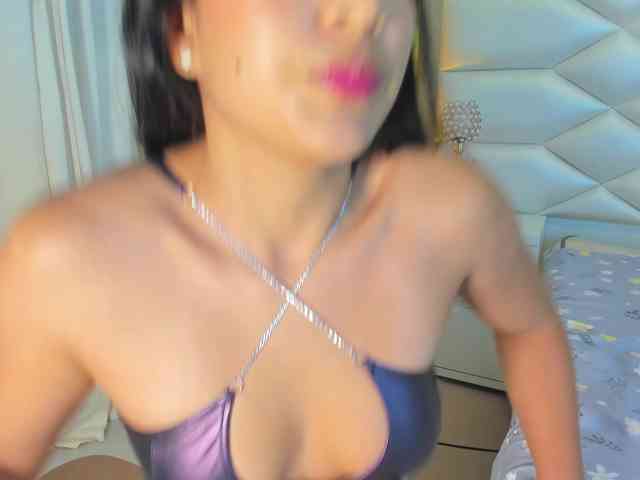 samanthaevans webcam