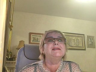 KarinkaSweet Porn Show