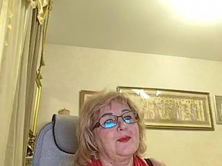 KarinkaSweet Porn Show