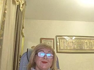 KarinkaSweet Porn Show