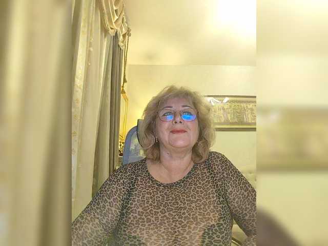 KarinkaSweet webcam