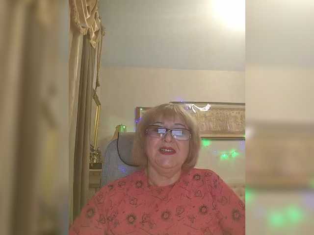 KarinkaSweet's BongaCams show and profile