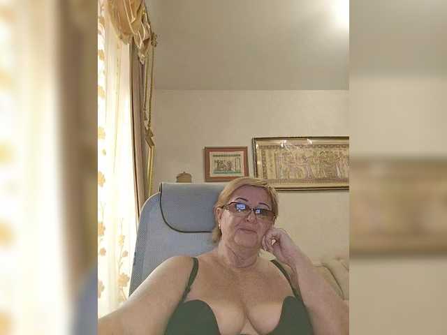 wow porn KarinkaSweet