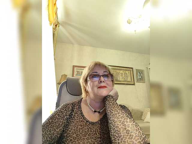 le modèle KarinkaSweet est en webcam porno dans un show sur le site bongacams, il possède les tags suivants: White/Caucasian,Blonde,Trimmed