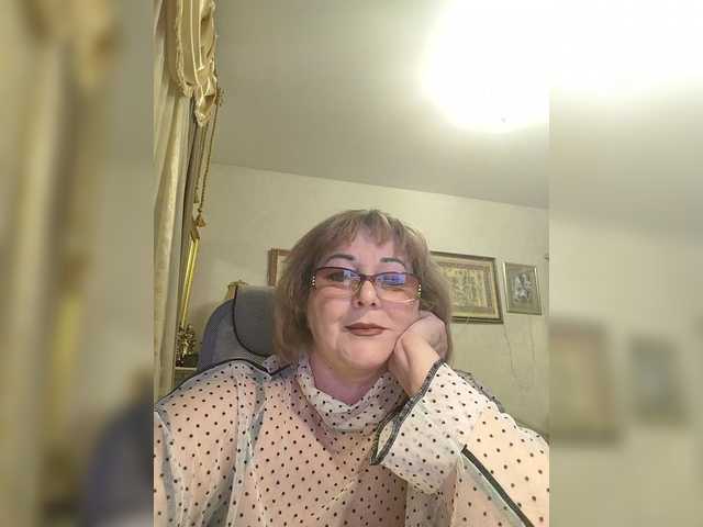 KarinkaSweet's BongaCams show and profile