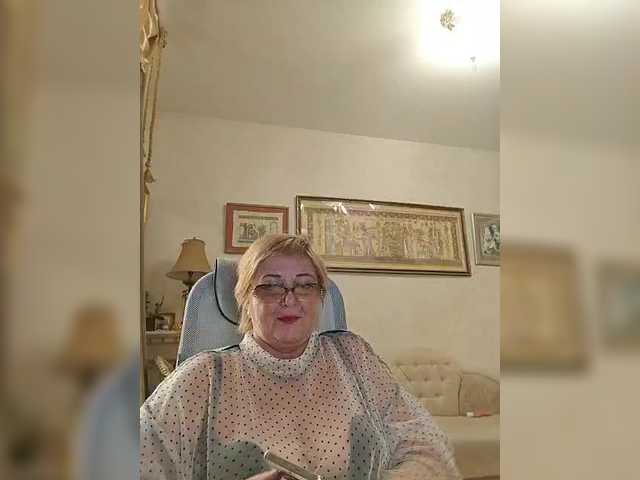 KarinkaSweet's BongaCams show and profile