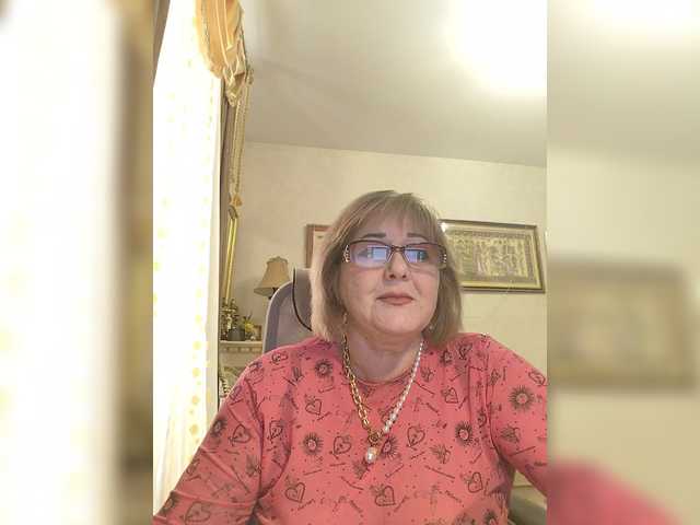 KarinkaSweet's BongaCams show and profile