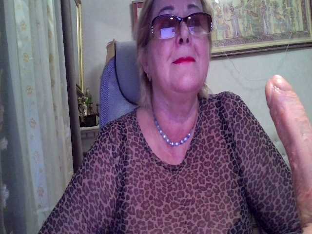 KarinkaSweet Nude Live Sex Shows