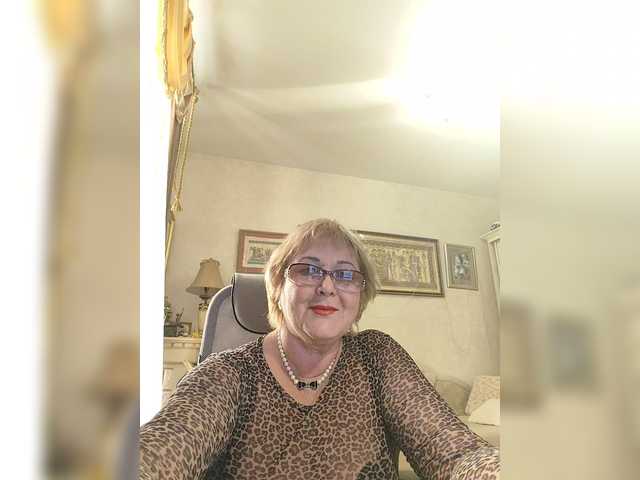 le modèle KarinkaSweet est en webcam porno dans un show sur le site bongacams, il possède les tags suivants: White/Caucasian,Blonde,Trimmed