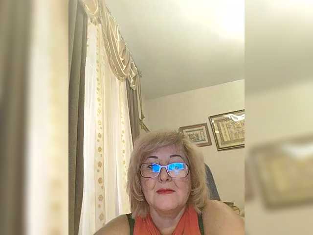 KarinkaSweet live cam