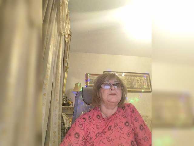 KarinkaSweet's BongaCams show and profile