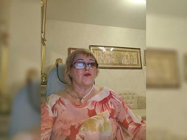 KarinkaSweet live cam profile