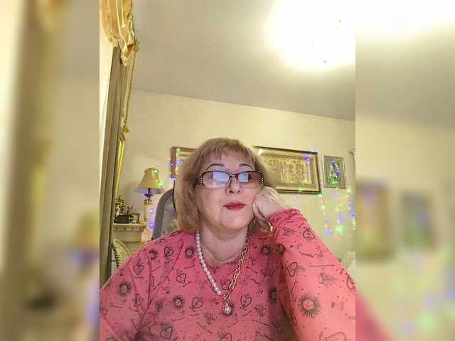 KarinkaSweet's BongaCams show and profile