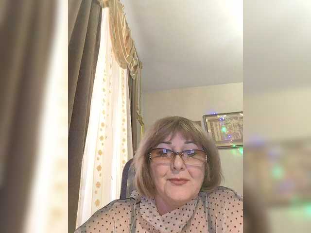 KarinkaSweet's BongaCams show and profile