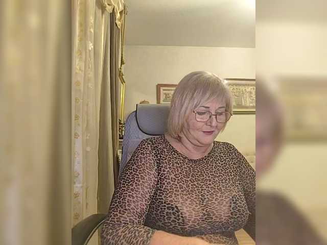 KarinkaSweet on uz-parno