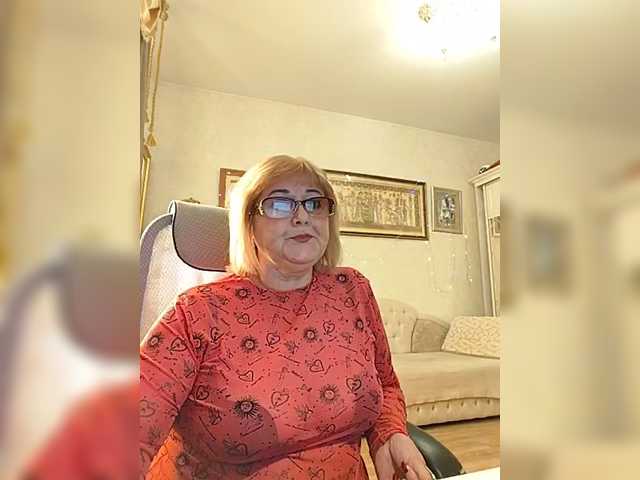 KarinkaSweet's BongaCams show and profile