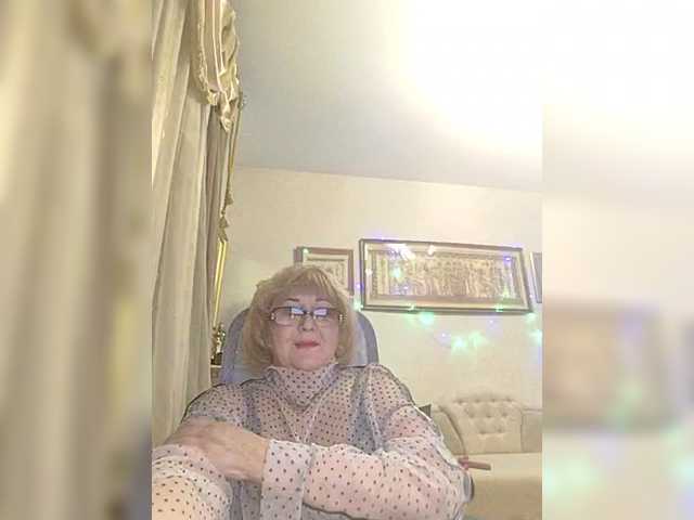 KarinkaSweet live cam