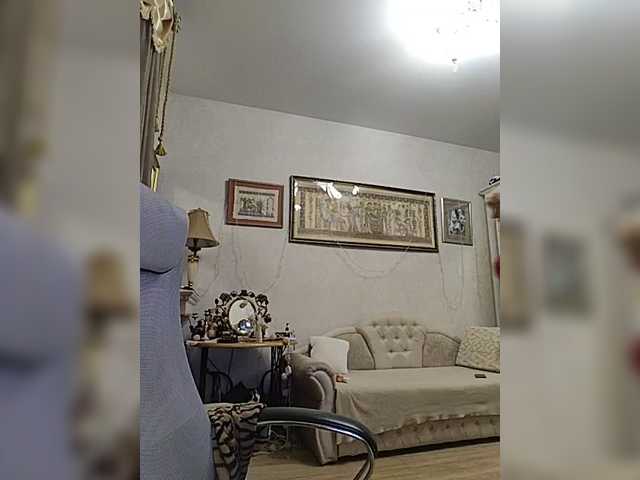 KarinkaSweet's BongaCams show and profile