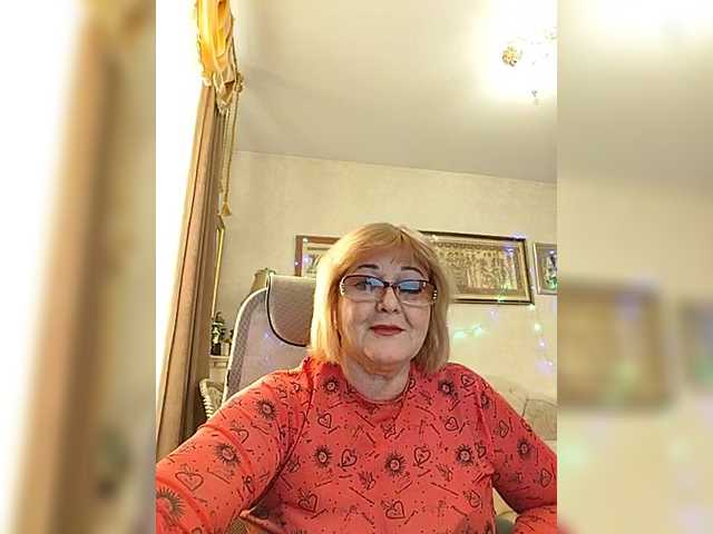 KarinkaSweet's BongaCams show and profile