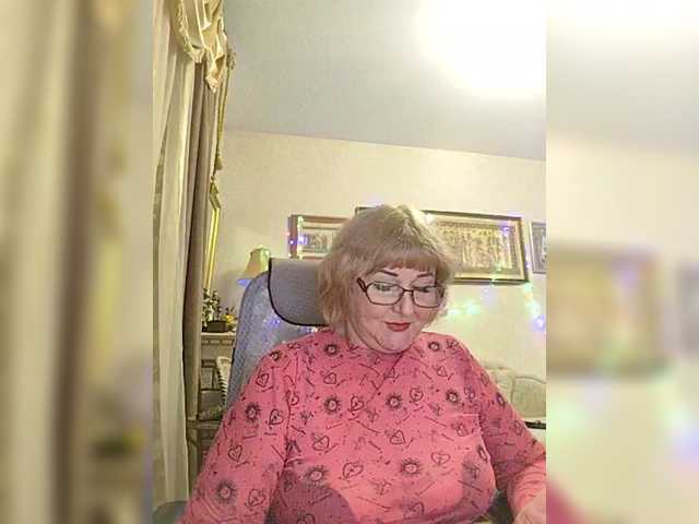 KarinkaSweet's BongaCams show and profile