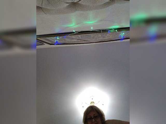 KarinkaSweet's BongaCams show and profile