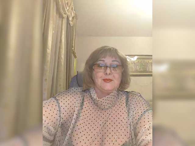 KarinkaSweet's BongaCams show and profile