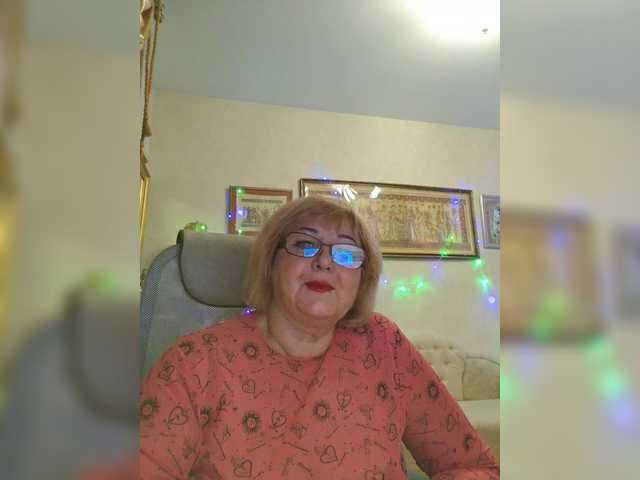 KarinkaSweet's BongaCams show and profile