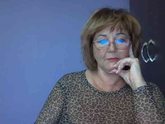 KarinkaSweet webcam