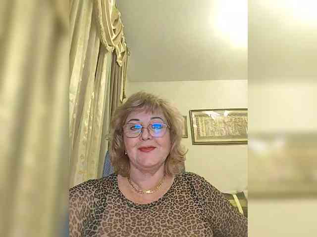 KarinkaSweet webcam