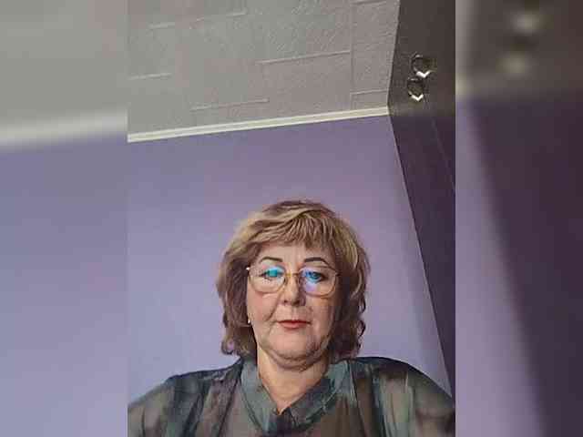 KarinkaSweet webcam