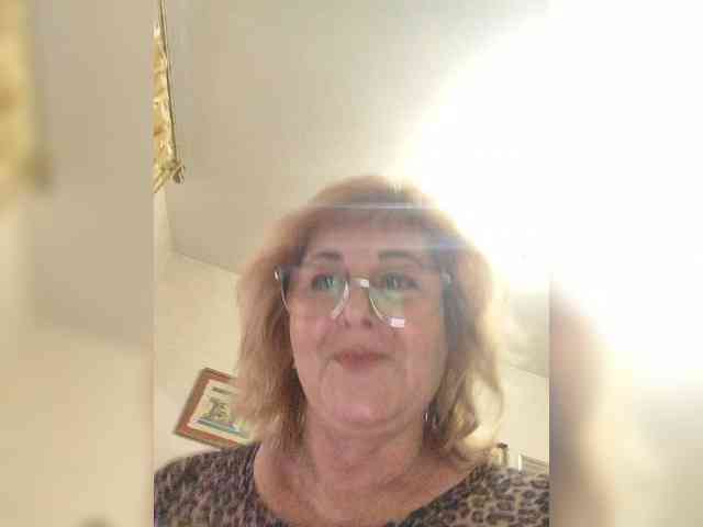 KarinkaSweet webcam