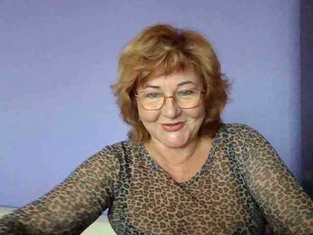 KarinkaSweet webcam