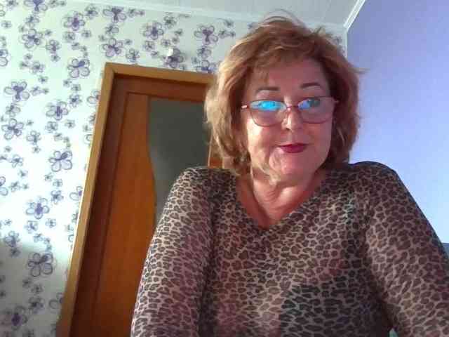 KarinkaSweet webcam