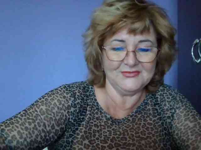 KarinkaSweet webcam