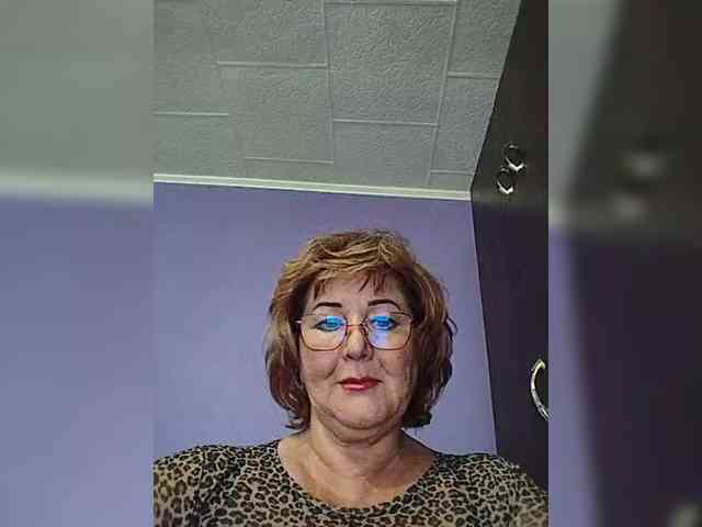 KarinkaSweet webcam