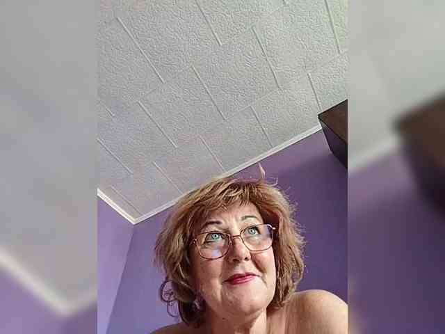 KarinkaSweet webcam