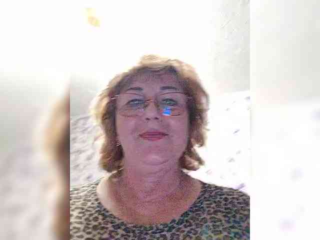 KarinkaSweet webcam