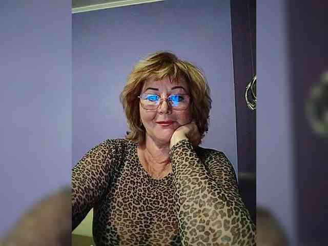 KarinkaSweet webcam