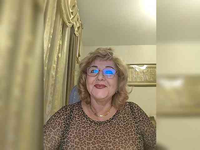 KarinkaSweet webcam