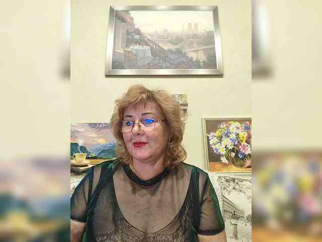 KarinkaSweet webcam