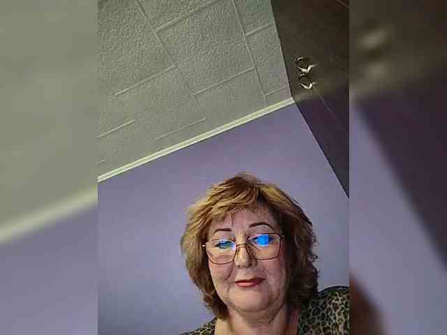KarinkaSweet webcam