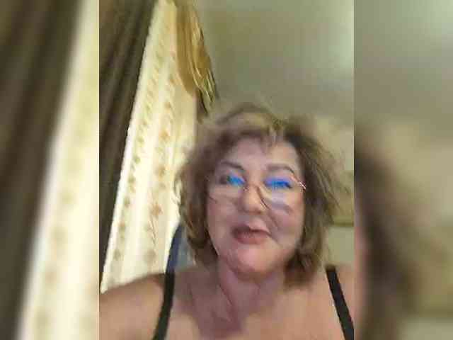 KarinkaSweet webcam
