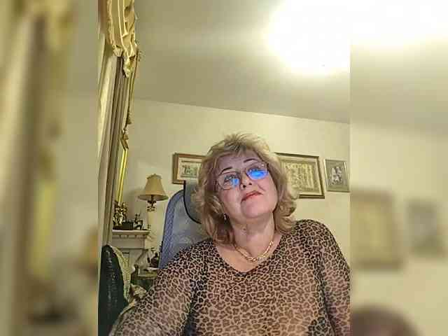 KarinkaSweet webcam