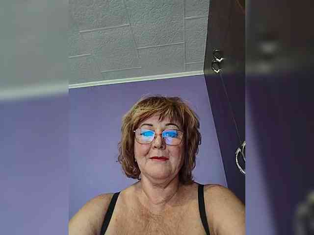 KarinkaSweet webcam
