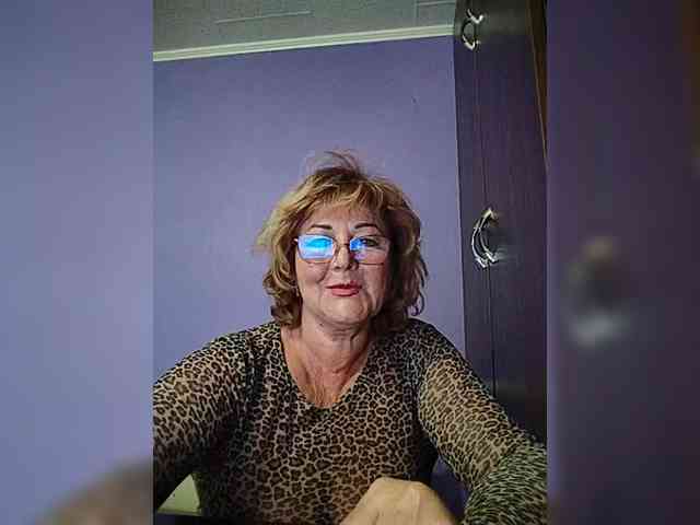 KarinkaSweet webcam