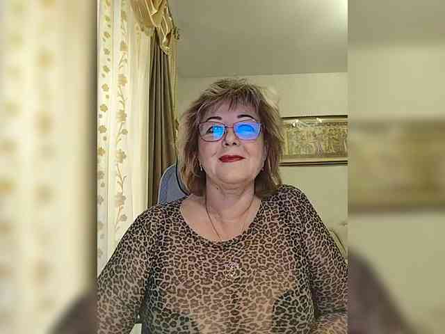 KarinkaSweet webcam