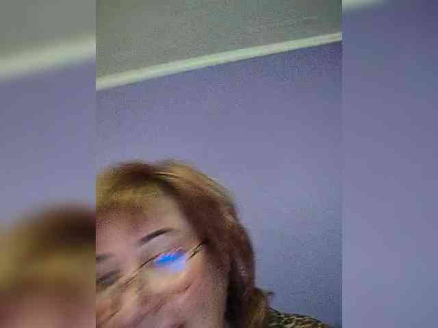 KarinkaSweet webcam