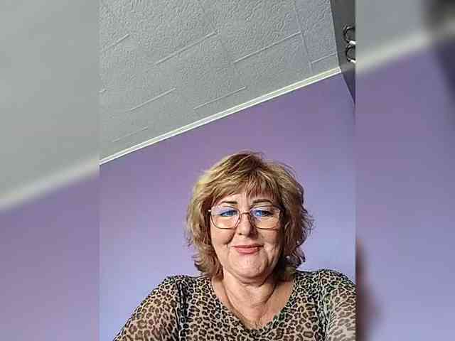 KarinkaSweet webcam