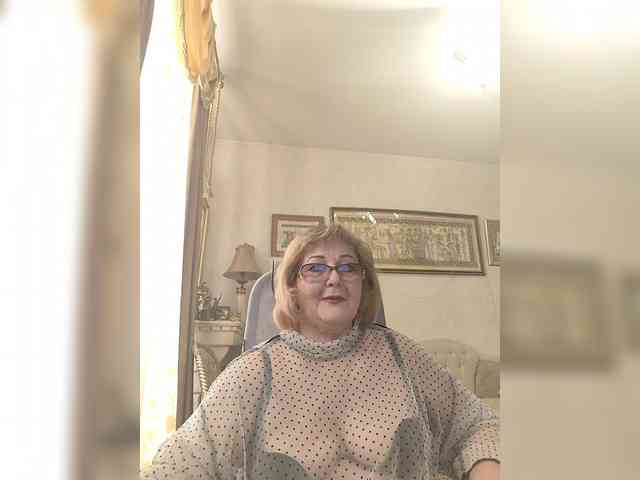 KarinkaSweet Live Webcam on BongaCams